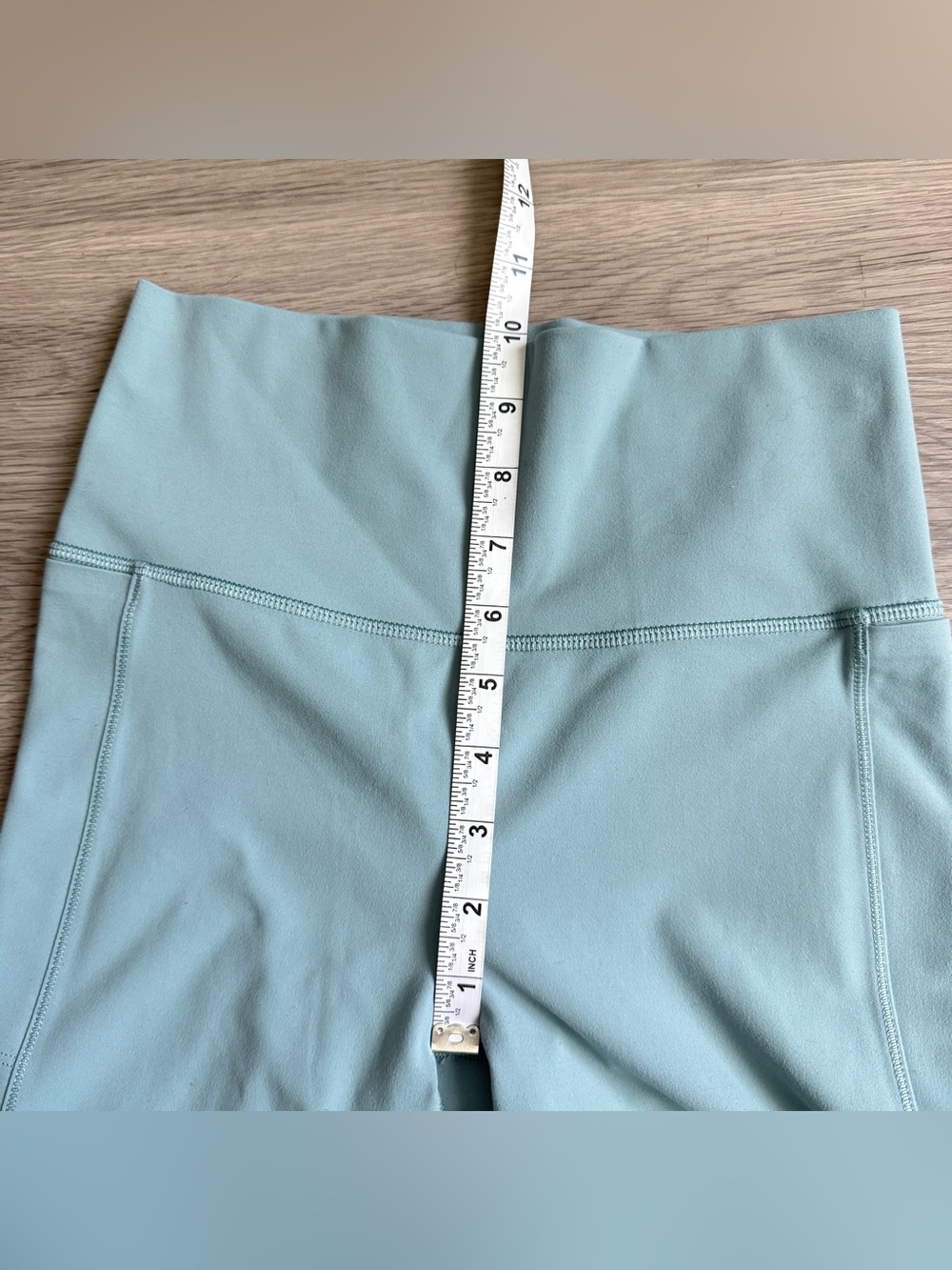 Vuori Studio Pocket Legging in Light Aqua Blue | Size S - Picture 4 of 9